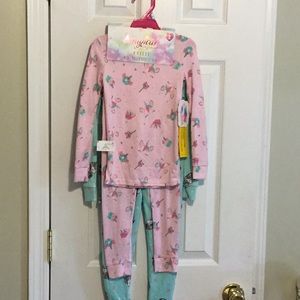 NWT! 2 pair of girls pajamas. Soft with cute prints! Size 5 cross posted